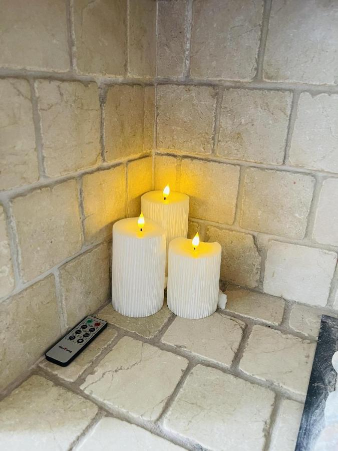 Charming 2-Bedroom Apartment Located In Ayr Bagian luar foto